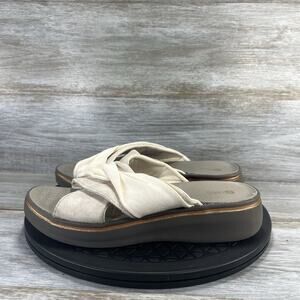 BZees Women's Take a Bow Slip On Slide Sandals Size 8